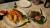 Crevettes en beignet  porc grille et feuilles de makrout  ou bergamote