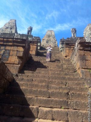Dans le  Preah Roup Temple
