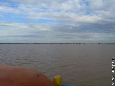 Traversée d une partie du lac Tonlè Sap