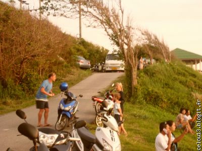 les touristes et aussi les Thaïs