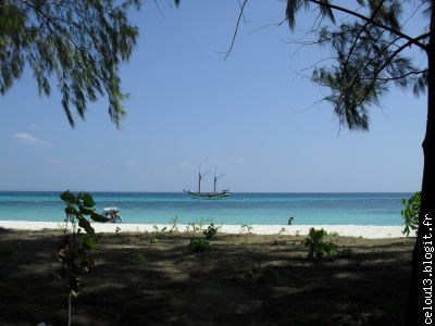 Y en a qui ne voyage pas en canoé