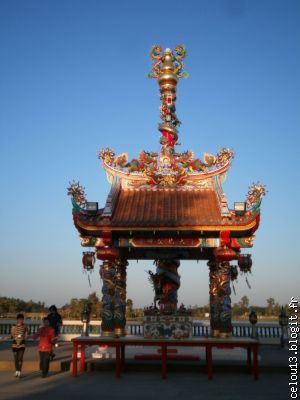 Un des nombreux temple Boudhiste ....mais Chinois