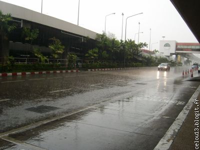 Arrivée à BKK sous la flotte