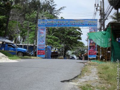 L'entrée des festivité de Nai Harm