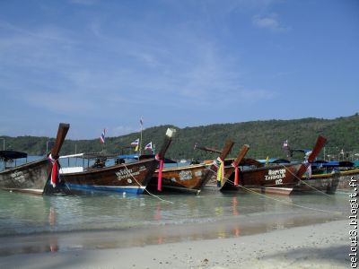 Une partie de la flotte de Long-trail boat  pour aller dans les iles