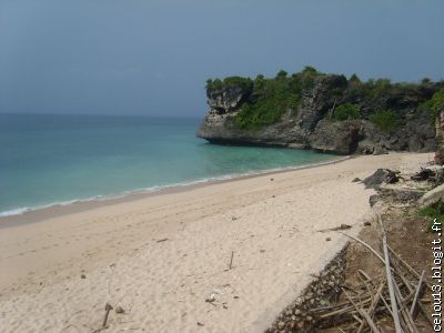 jolie plage de PUTA BALAGAN dans le SUD de l ile